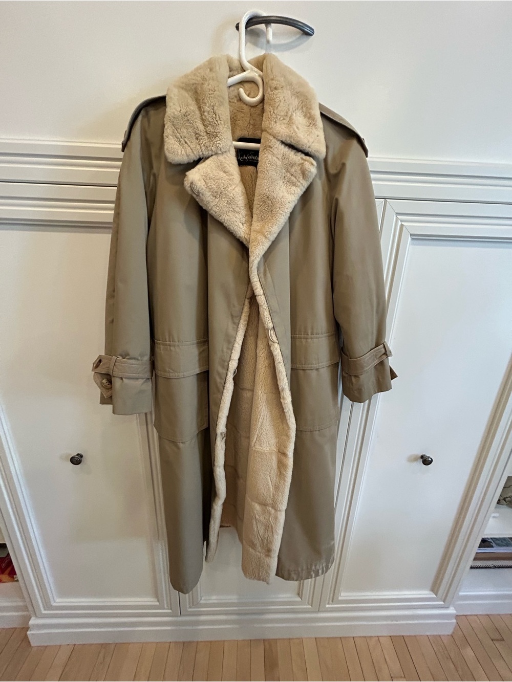 Vintage Beige Trench Coat with genuine Fur Lining